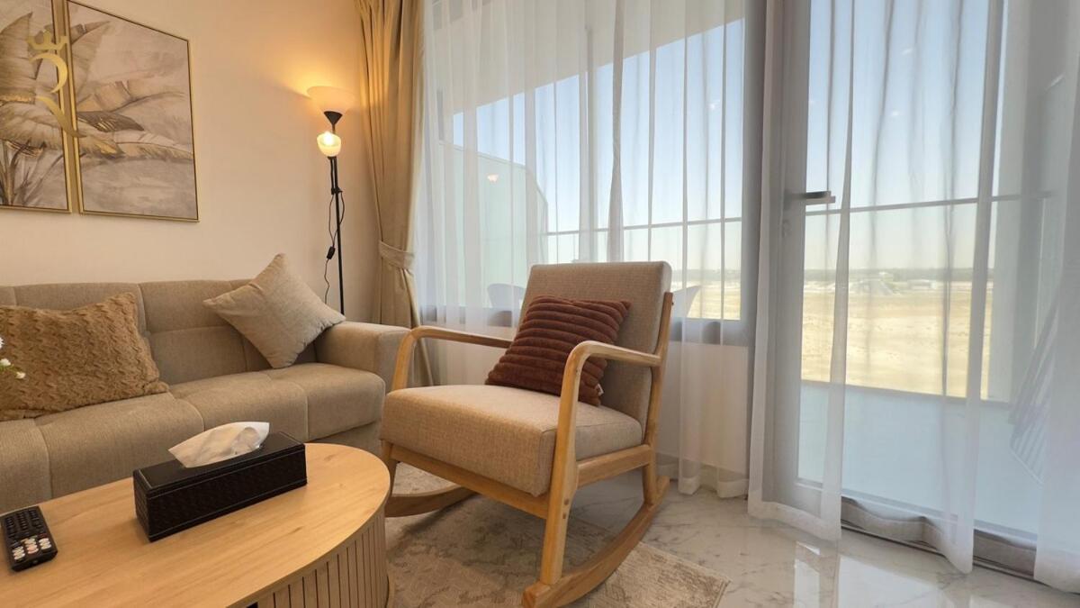 Rooftop Luxury 2br Haven With Jacuzzi In Masdar Abu Dhabi
