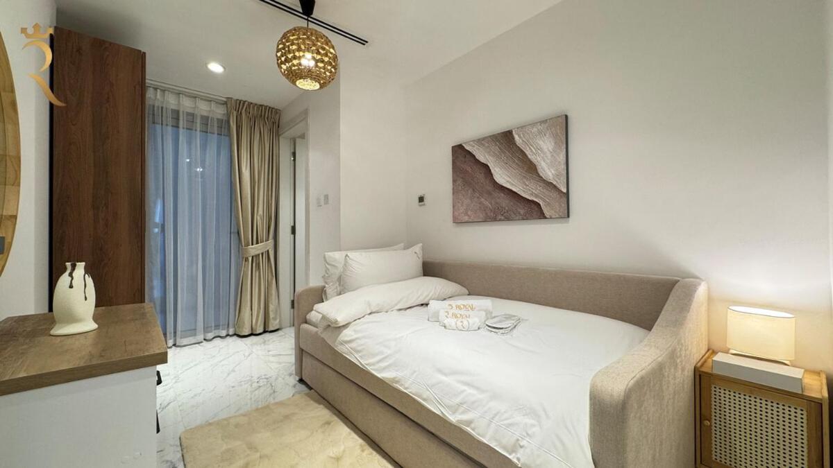 Apartment Rooftop Luxury 2br Haven With Jacuzzi In Masdar *