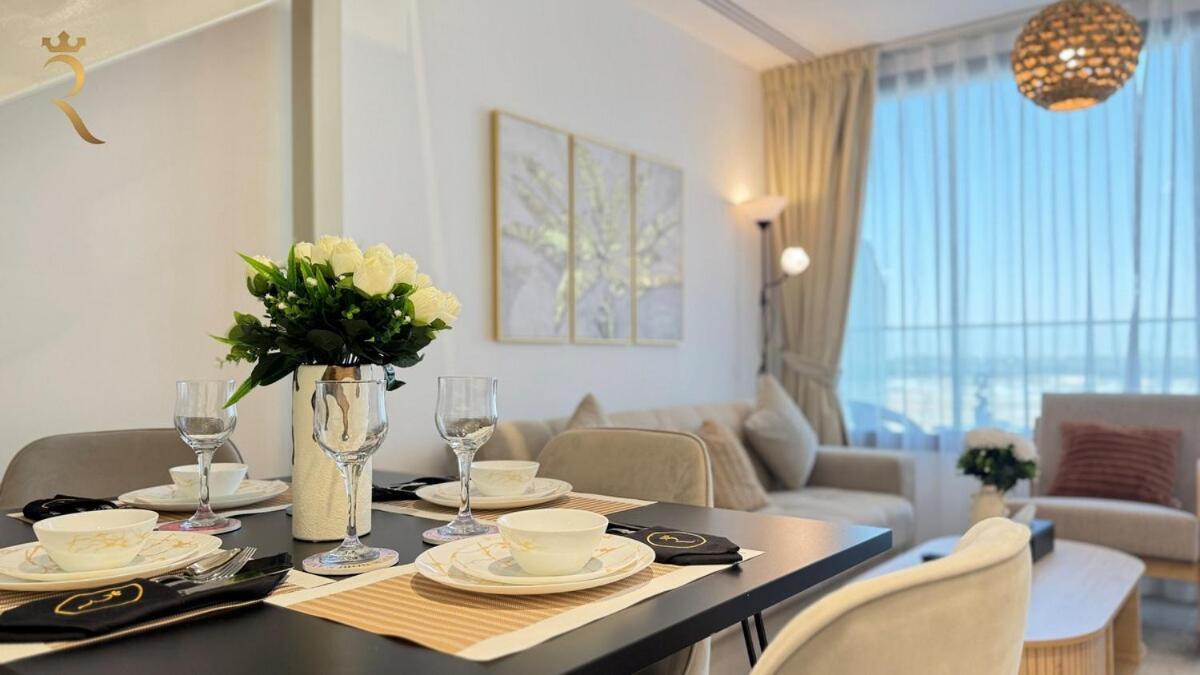 Rooftop Luxury 2br Haven With Jacuzzi In Masdar Apartment Abu Dhabi